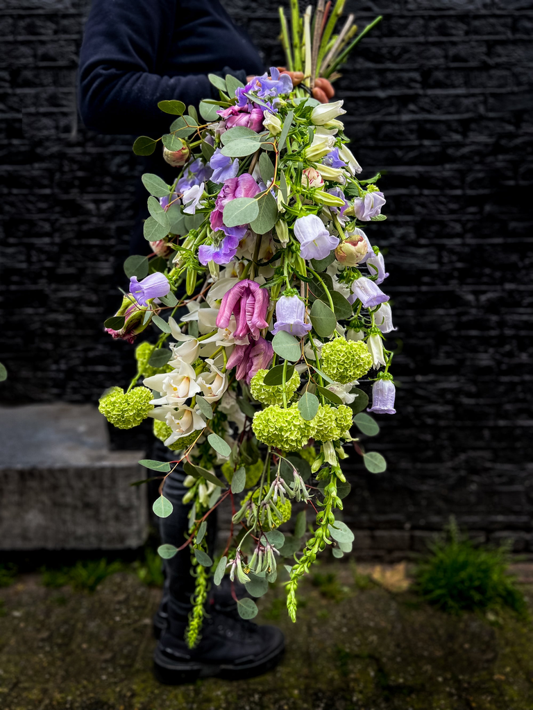 Coffin flowers