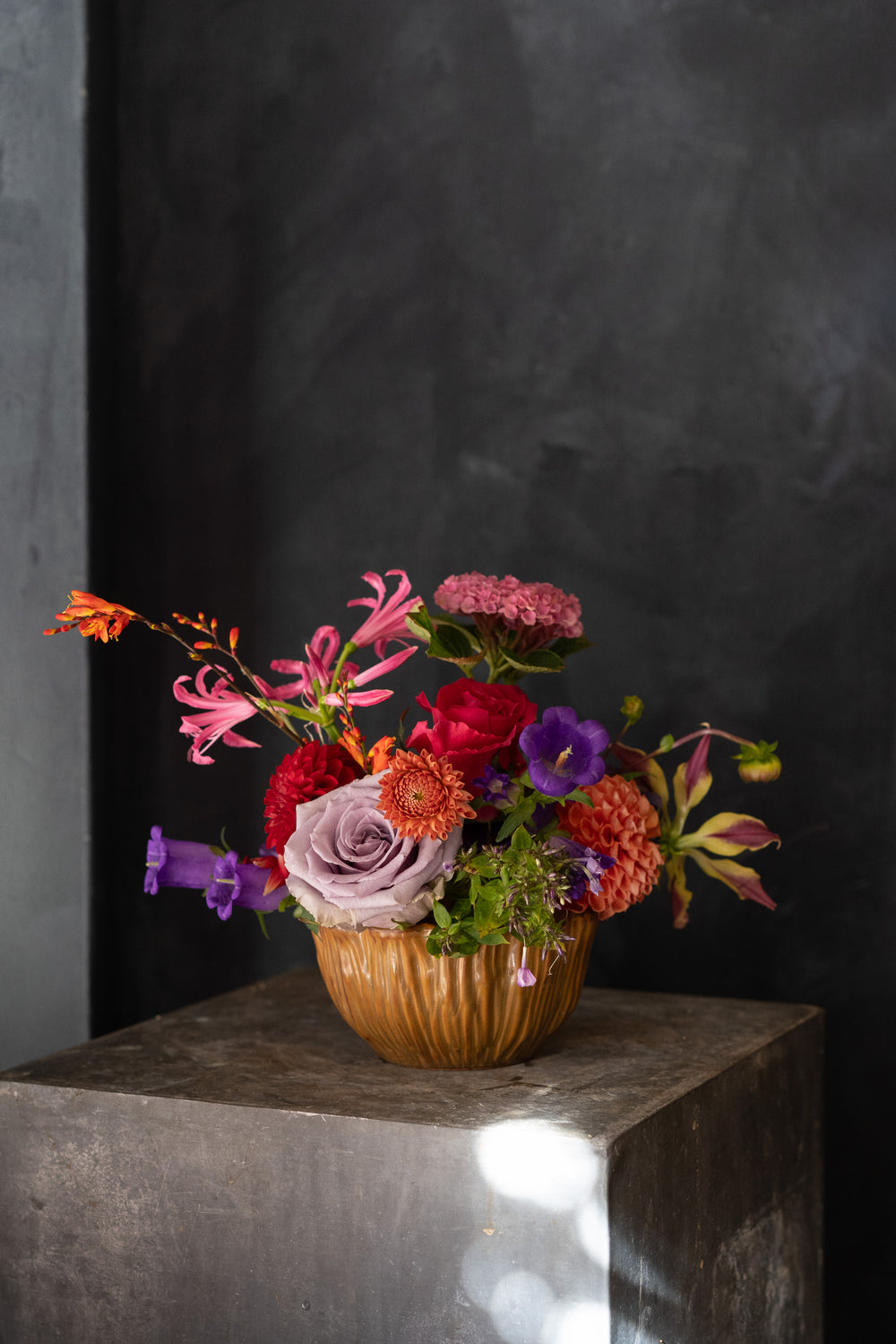 Lotus Vase in 2 sizes | Showroom Sale | Starting from;