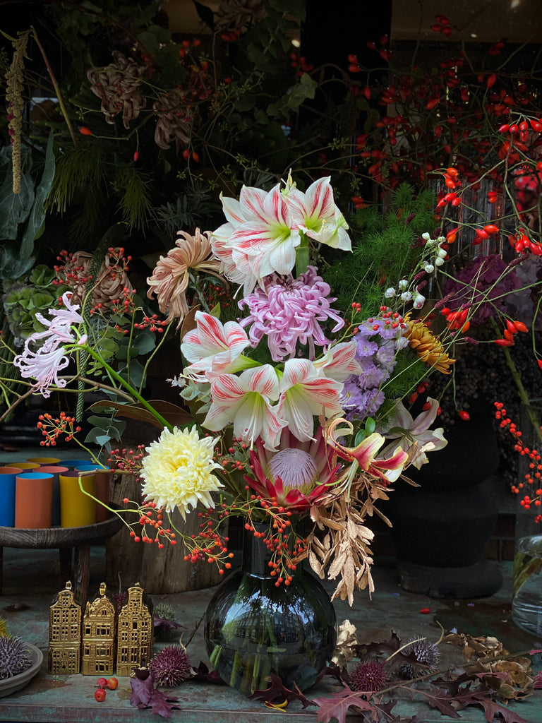Holy Smoke Orb | Vase only & Flower Set