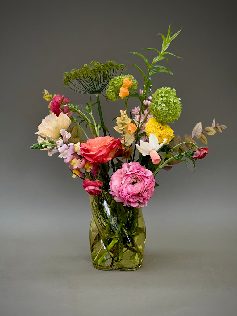 Twist & Shout vase | for bouquets of 25 - 50 euros