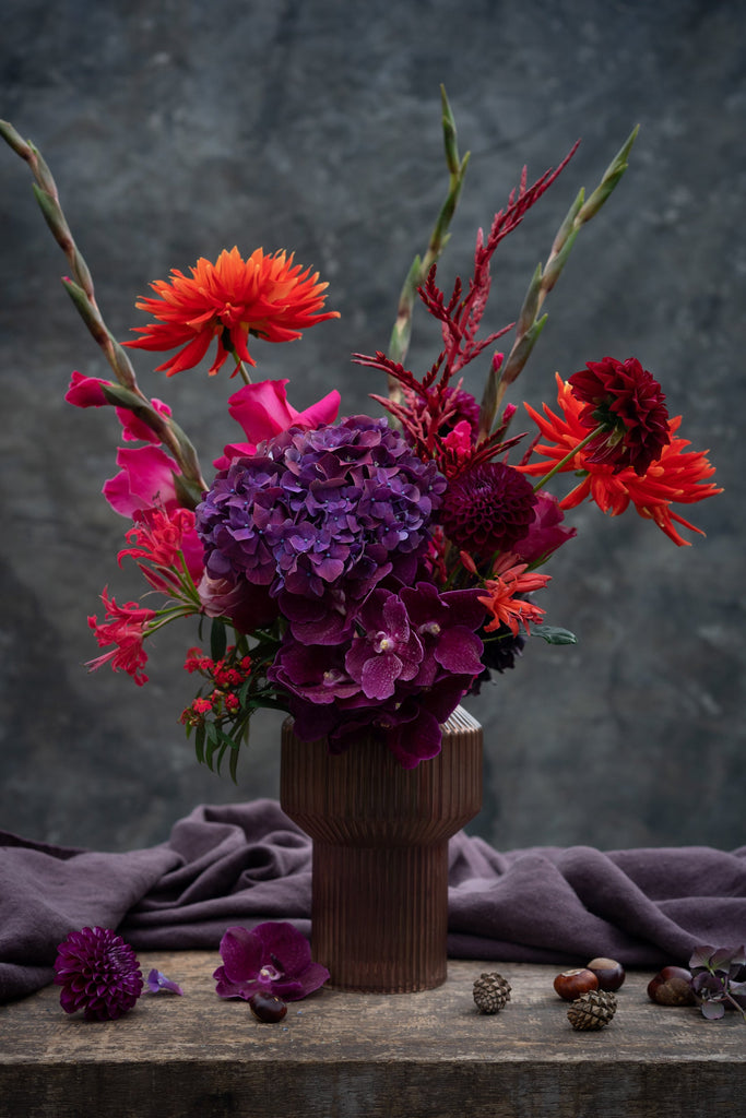 Leila medium (vase only) in 3 colours | for bouquets between 35 & 75 euros